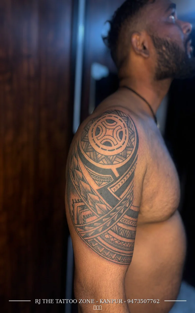 polynesian-shoulder-tattoo